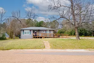 329 Lynch, Hawkins, TX 75765 - Photo 1