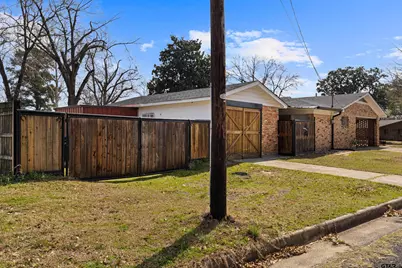 1105 W Garfield, Longview, TX 75602 - Photo 42