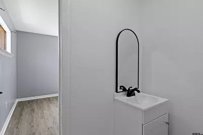 1105 W Garfield, Longview, TX 75602 - Photo 36