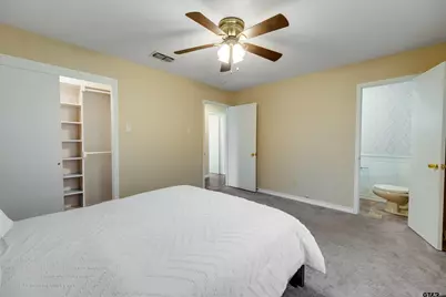 128 Clearview Dr, Palestine, TX 75803 - Photo 14