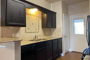 319/321 Princess Pl, Tyler, TX 75704 - Photo 6