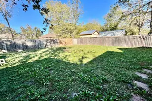 2846 Gillespie St, Greenville, TX 75401 - Photo 8