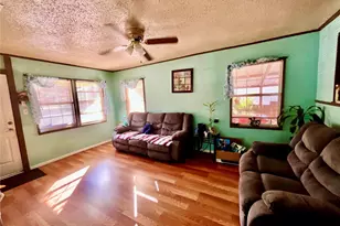 2846 Gillespie St, Greenville, TX 75401 - Photo 10