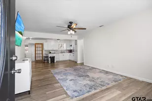 213 Southview Dr, Henderson, TX 75654 - Photo 2