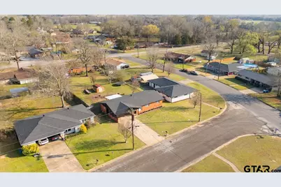 213 Southview Drive, Henderson, TX 75654 - Photo 26