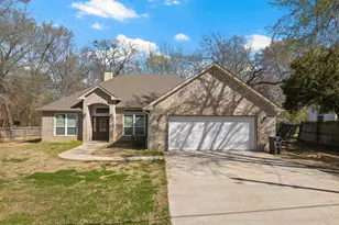 421 Mt Pleasant, Pittsburg, TX 75686 - Photo 1