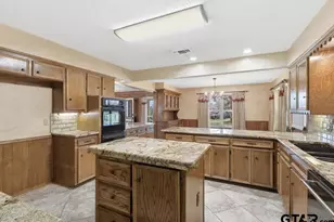 810 W Pine St, Winnsboro, TX 75494 - Photo 18