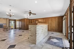 810 W Pine St, Winnsboro, TX 75494 - Photo 14