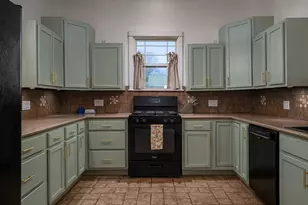 117 Starnes St, Winona, TX 75792 - Photo 12