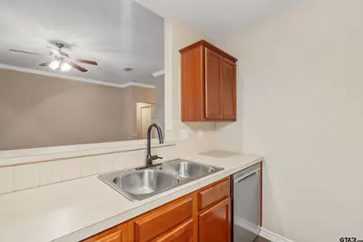 421 W Cumberland #205, Tyler, TX 75703 - Photo 12