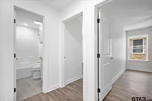 435 W Harmony St, Tyler, TX 75702 - Photo 10