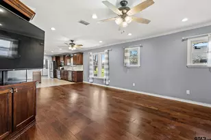 605 Dallas St, Winona, TX 75792 - Photo 2