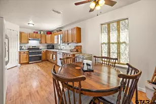 110 Earl St, Rusk, TX 75785 - Photo 8