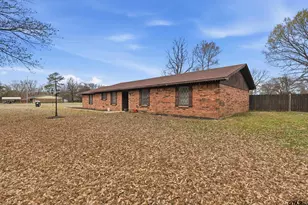 1045 Co Rd 3210, Mount Pleasant, TX 75455 - Photo 2