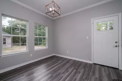 411 N Fuller Ave, Tyler, TX 75702 - Photo 10