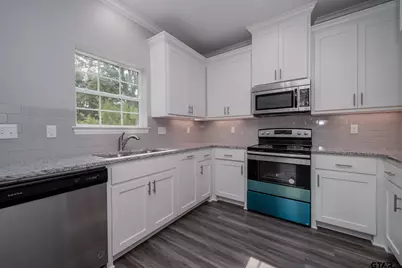 411 N Fuller Ave, Tyler, TX 75702 - Photo 8