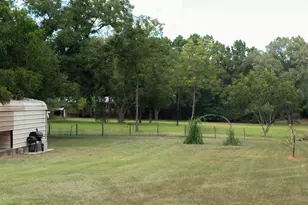 323 Co Rd 1519, Jacksonville, TX 75766 - Photo 18