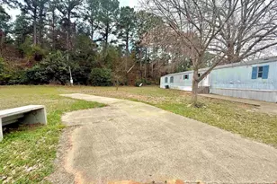 1111 Bassett Rd Lot 8, Palestine, TX 75803 - Photo 1