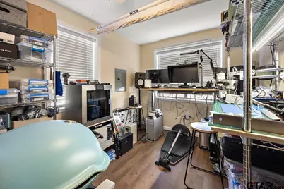 135 N Henderson, Rusk, TX 75785 - Photo 18