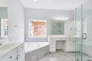 5718 Gloucester Dr, Tyler, TX 75707 - Photo 16