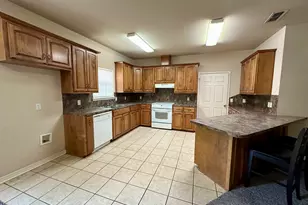 404 S White Oak Rd, White Oak, TX 75693 - Photo 6