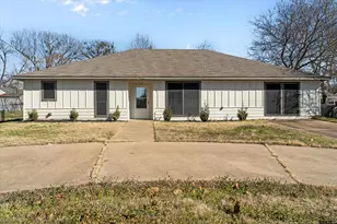 400 Baker, Lindale, TX 75771 - Photo 2