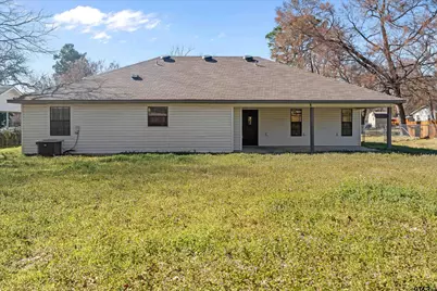 400 Baker, Lindale, TX 75771 - Photo 6