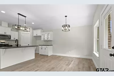 16414 Crossing Circle, Lindale, TX 75771 - Photo 4