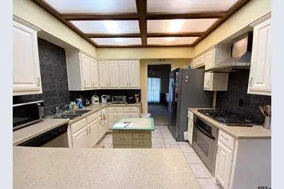 4913 Kirkcaldey Dr., Tyler, TX 75701 - Photo 6