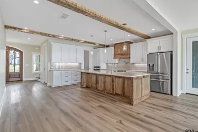 22107 Bluewater, Chandler, TX 75758 - Photo 8