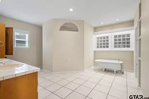 1609 Old Nacogdoches Rd, Henderson, TX 75654 - Photo 24