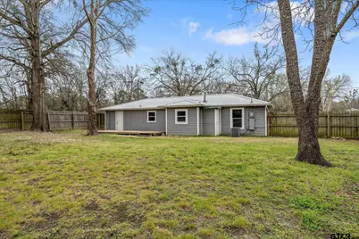 501 S Railroad St, Troup, TX 75789 - Photo 24