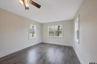 501 S Railroad St, Troup, TX 75789 - Photo 16