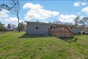 805 E Duval, Troup, TX 75789 - Photo 28