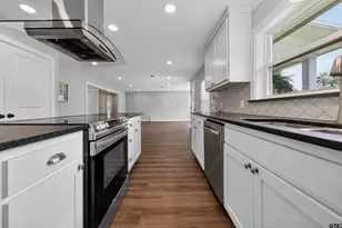 805 E Duval, Troup, TX 75789 - Photo 10