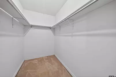 608 Craig Dr, Palestine, TX 75803 - Photo 16