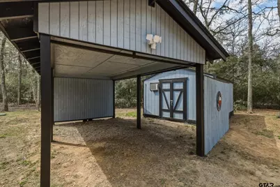 121 Candlelight Cv, Holly Lake Ranch, TX 75765 - Photo 16