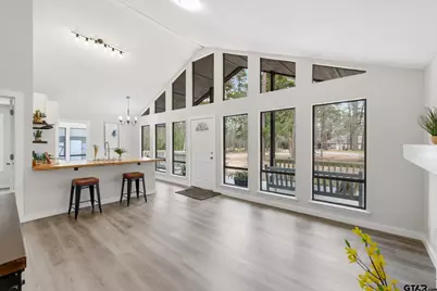 121 Candlelight Cv, Holly Lake Ranch, TX 75765 - Photo 1