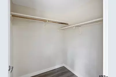 121 Candlelight Cv, Holly Lake Ranch, TX 75765 - Photo 10