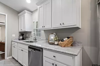 655 Daingerfield St, Pittsburg, TX 75686 - Photo 10