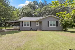 655 Daingerfield St, Pittsburg, TX 75686 - Photo 1