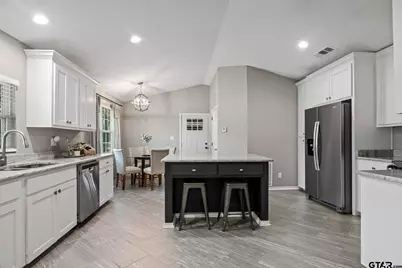 655 Daingerfield St, Pittsburg, TX 75686 - Photo 8