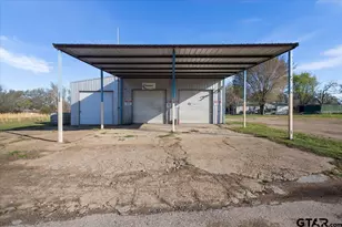 215 Quail St, Van, TX 75790 - Photo 1