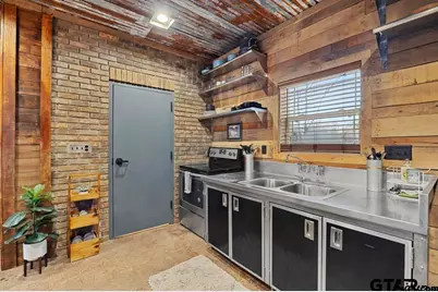 690 Royal, Bullard, TX 75757 - Photo 4