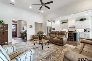 7289 Rolling Acres Place, Tyler, TX 75707 - Photo 6