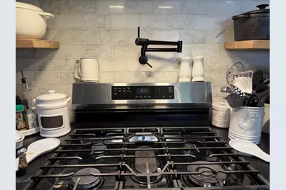 608 Pine Street, Henderson, TX 75654 - Photo 10