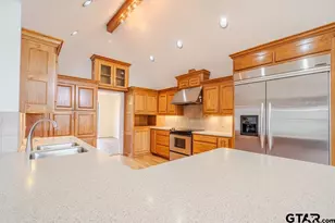 10 Elmwood St, Longview, TX 75604 - Photo 8