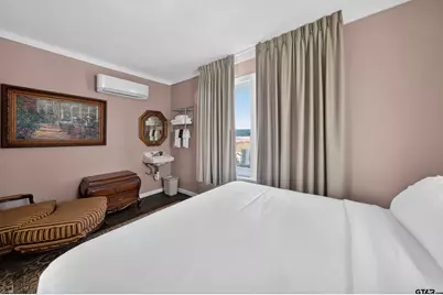 115 E Commerce St, Mineola, TX 75773 - Photo 40