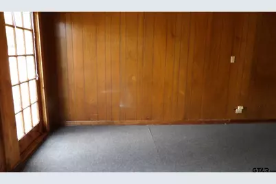 2707 S William St, Atlanta, TX 75551 - Photo 2