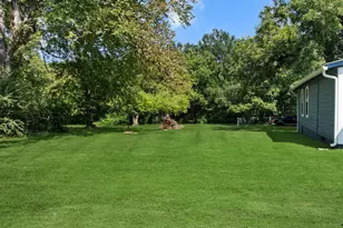 607 E Duval, Troup, TX 75789 - Photo 24